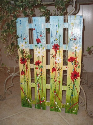 decorative painted pallet screen 