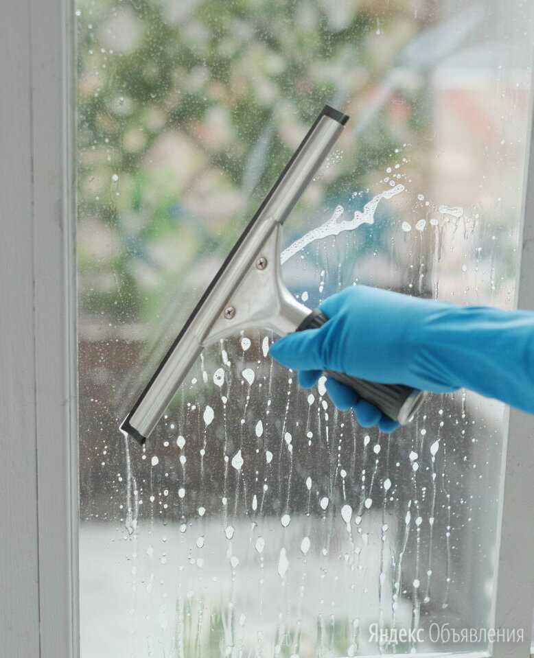 Чем отмыть стекла на окнах