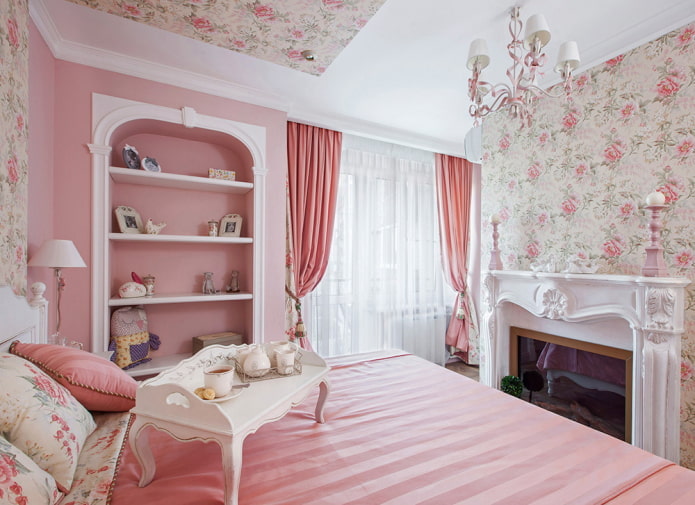 розовые занавески в спальне в стиле прованс